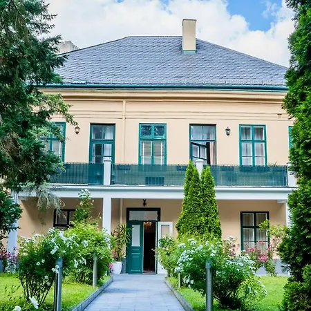 Διαμέρισμα Historic Hunting Turned Luxury In Vibrant *