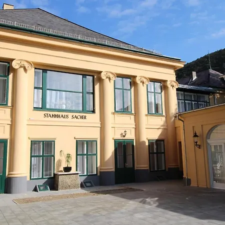 Διαμέρισμα Historic Hunting Turned Luxury In Vibrant