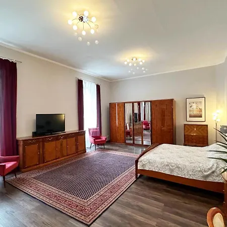 Διαμέρισμα Historic Hunting Turned Luxury In Vibrant Μπάντεν