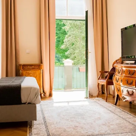 Διαμέρισμα Historic Hunting Turned Luxury In Vibrant