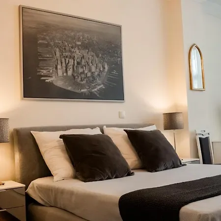 Historic Hunting Turned Luxury In Vibrant * Μπάντεν