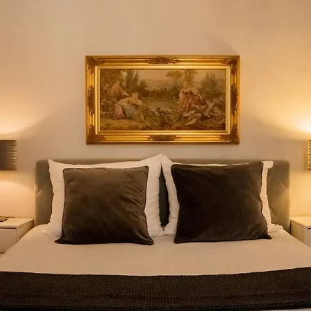 Διαμέρισμα Historic Hunting Turned Luxury In Vibrant *